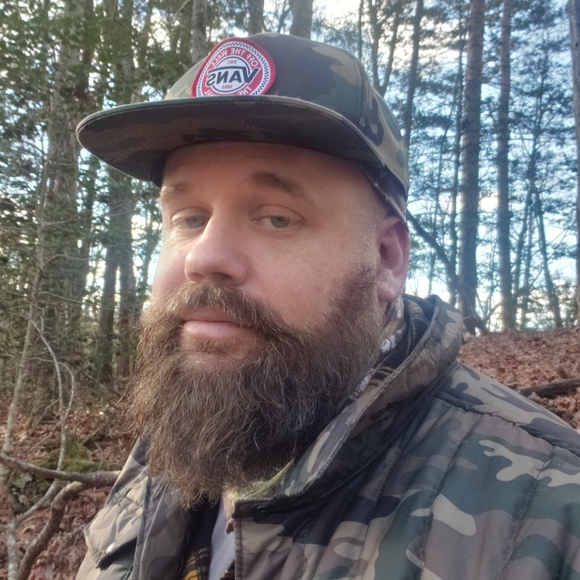 Meet your Posher, Lucas - Picture 2 of 2